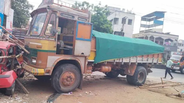 రహదారులు రక్తసిక్తం