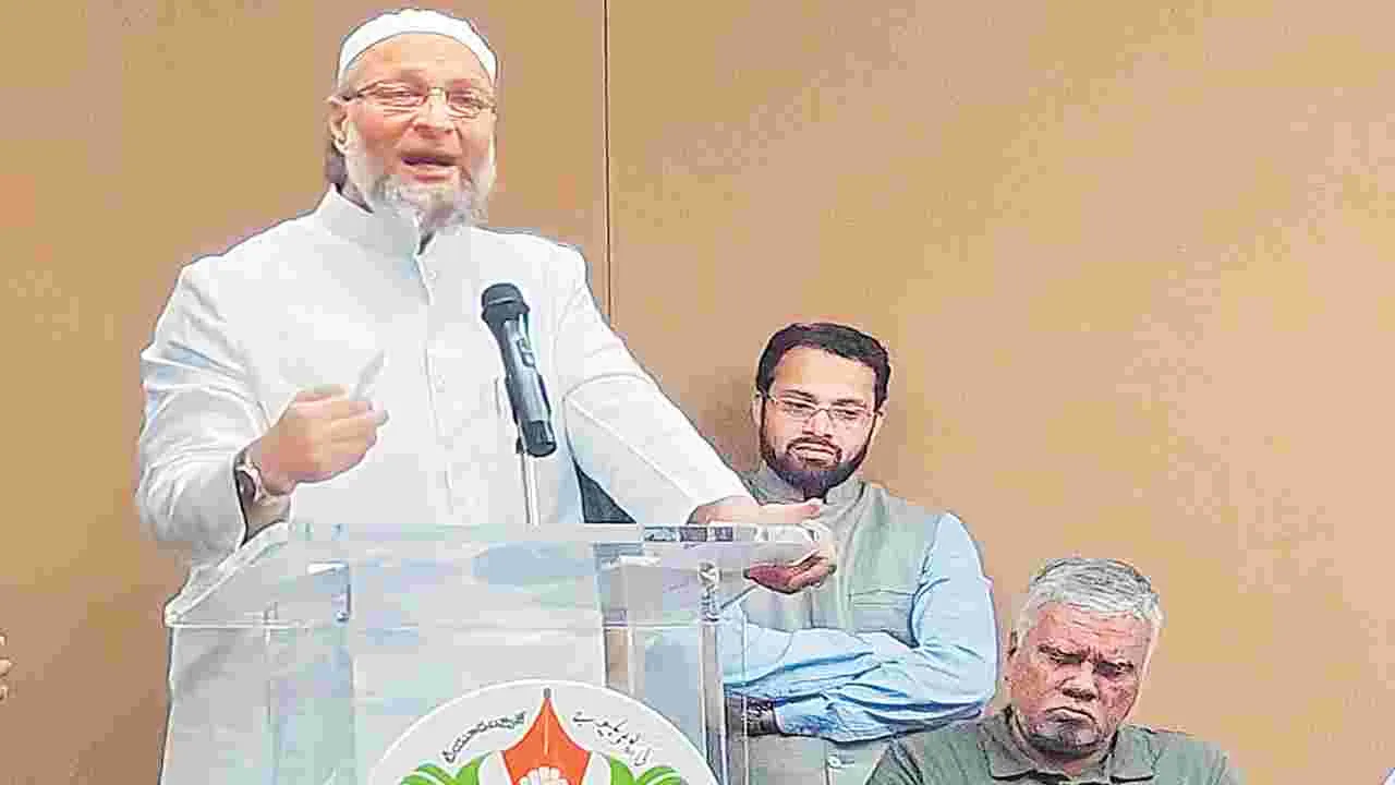 Asaduddin Owaisi: ఇస్లాం పేరిట పాక్‌ మారణహోమం