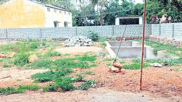 పెట్రోల్‌ బంకు పనులు బంద్‌ 