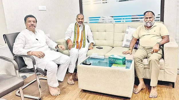 Patancheru: జగ్గారెడ్డితో ఆదిశ్రీనివాస్, వినోద్రెడ్డి భేటీ