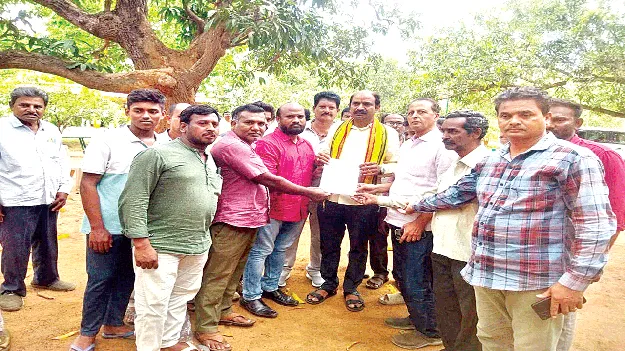 దుకాణాలు కొనసాగించాలి