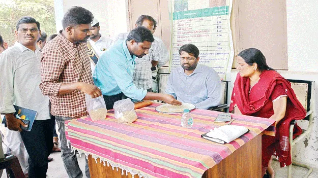 నాణ్యత  ఉంటే కొనుగోలు చేస్తాం