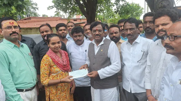 ప్రజా సంక్షేమం, పట్టణ అభివృద్ధిపై దృష్టి 