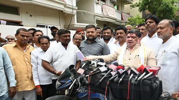 బీజేపీతో, బీఆర్‌ఎస్‌ చీకటి ఒప్పందం