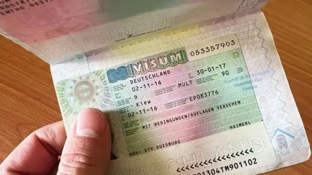 Germany Tightens Visa Rules: జర్మనీ కీలక నిర్ణయం.. ఇక వలసలు మరింత కఠినతరం