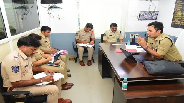  విజిబుల్‌ పోలీసింగ్‌కు అధిక ప్రాధాన్యం