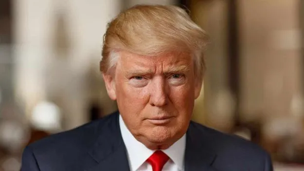 Trump Warns Apple: మరో వార్నింగ్ ఇచ్చిన ట్రంప్.. భారత్లో ఐఫోన్లు తయారు చేస్తే..