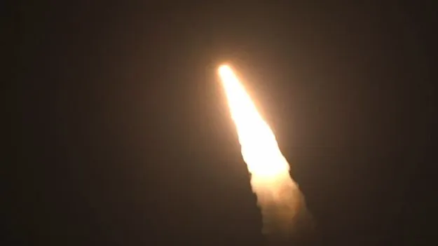 Minuteman-3: భారీ ఖండాంతర క్షిపణిని పరీక్షించిన అమెరికా.. వీడియో వైరల్