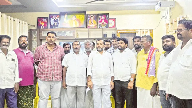 అసెంబ్లీకి వెళ్లనివారు నీతులు చెప్పడమా..!