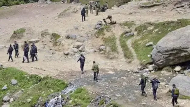 Pahalgam Attackers In Pir Panjal:  పిర్ పంజల్ పర్వతశ్రేణుల్లో దాగున్న పహెల్గామ్ ఉగ్రవాదులు.. నిఘా వర్గాలు అంచనా