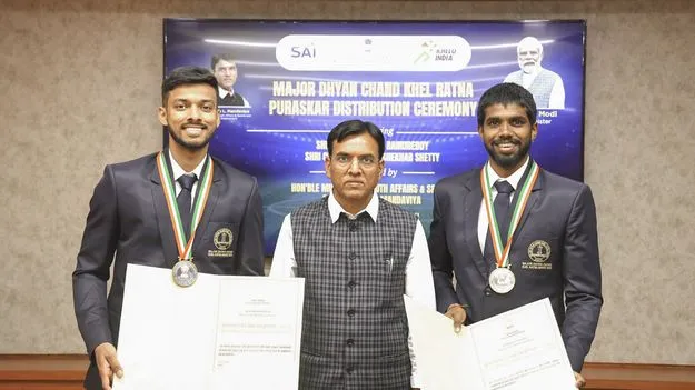 సాత్విక్‌ జంటకు ‘ఖేల్‌రత్న’ ప్రదానం