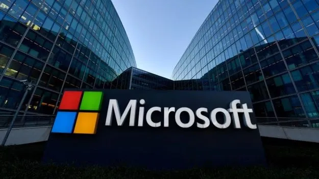 Microsoft Layoffs: 25 ఏళ్ల సీనియారిటీ ఉన్న ఉద్యోగి తొలగింపు.. మైక్రోసాఫ్ట్‌పై బాధితుడి భార్య ఫైర్