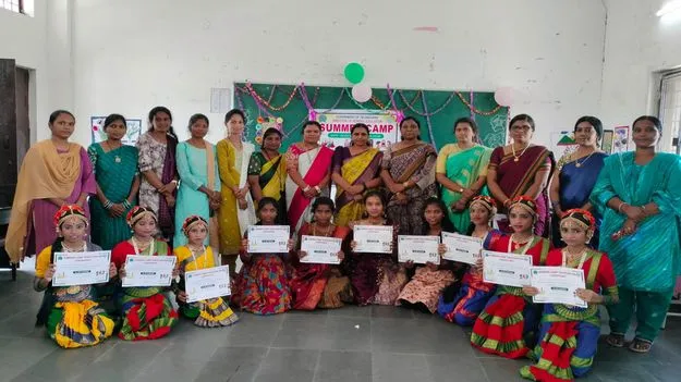 చదువుతో పాటు నైపుణ్యం అవసరం