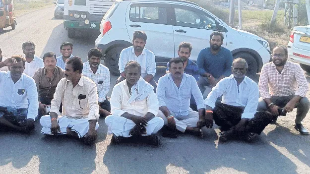 అంధకారంలో పోలవరం