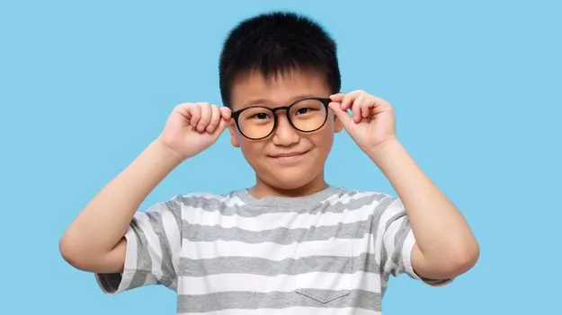 మా బాబుకు కంటి సమస్య ఎందుకు