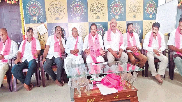 సీఎం రూ.5వేల కోట్లు కేటాయించాలి 