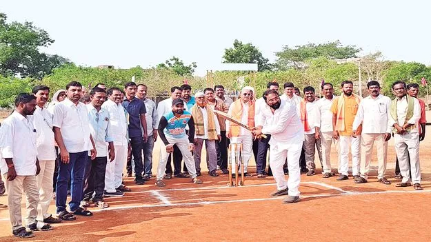  సూపర్‌ ప్రీమియర్‌ లీగ్‌ టోర్నీ ప్రారంభం