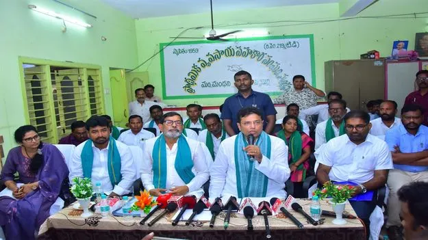 సోలార్‌ ప్రాజెక్టులతో సహకార సంఘాలు బలోపేతం 