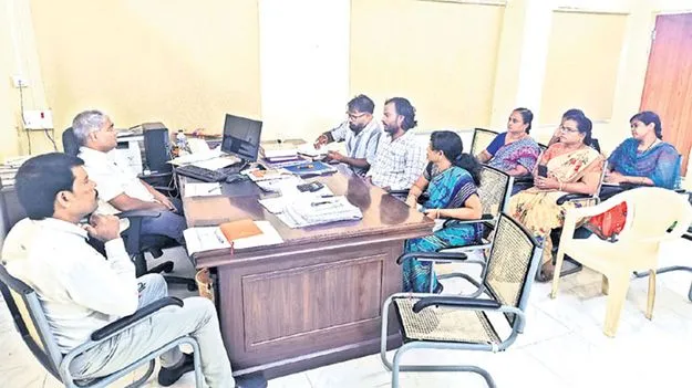 నర్సీపట్నం టిడ్కో ఇళ్లు వచ్చే నెలాఖరుకు అప్పగింత