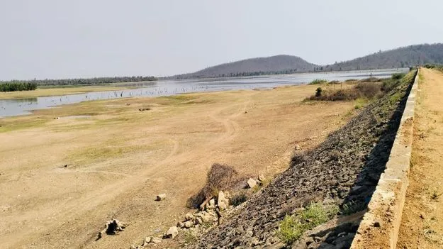 సాగునీరు అందేదెప్పుడు?