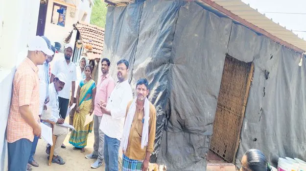 ఇందిరమ్మ ఇళ్ల స్థలాల పరిశీలన