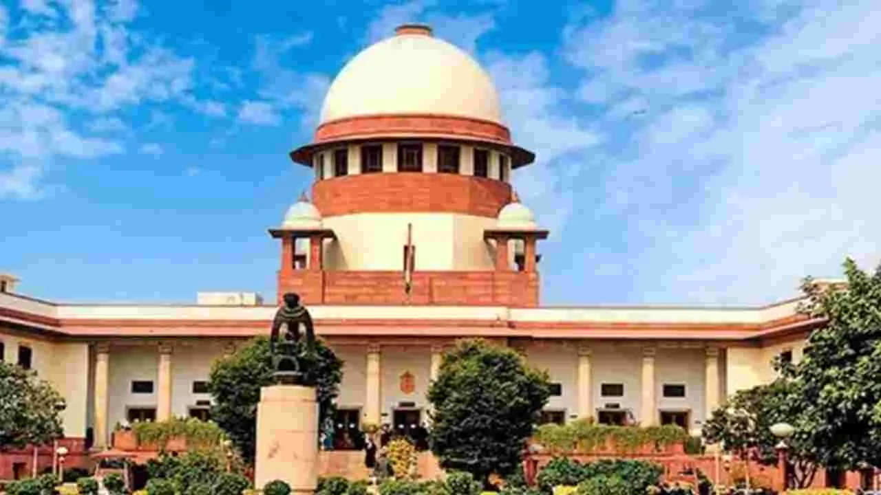 Supreme Court: ‘గ్రూప్స్‌’ పరీక్షలపై స్టే అడిగితే జరిమానా విధిస్తాం