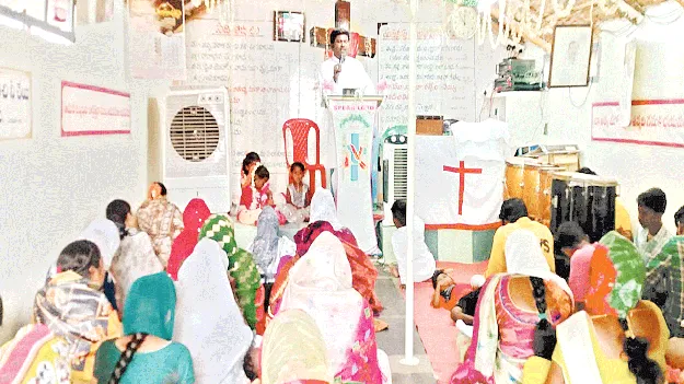 భక్తిశ్రద్ధలతో ఈస్టర్‌  