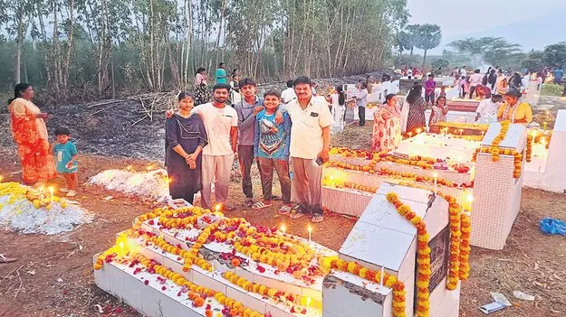 ఘనంగా ఈస్టర్‌ వేడుకలు