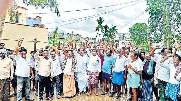 నష్టపరిహారంపై తేల్చండి