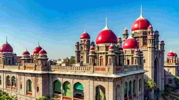 High Court: రివ్యూ పిటిషన్‌ తేలేవరకు పదోన్నతులు ఇవ్వొద్దు  