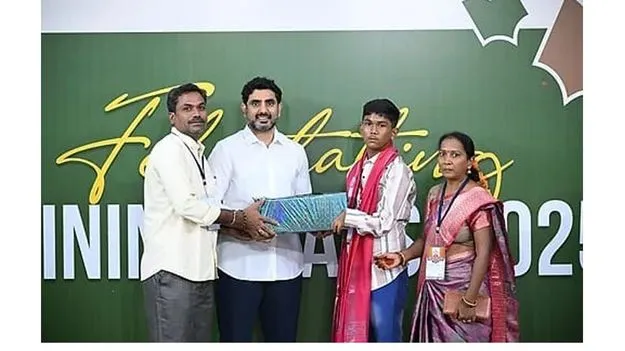 షైనింగ్‌ స్టార్‌ ఆశిష్‌ 