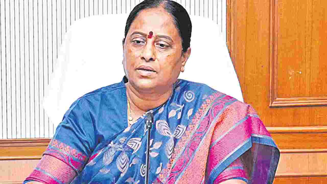 Konda Surekha: ఫైళ్ల ఆమోదానికి మంత్రులు డబ్బులు తీసుకుంటారు