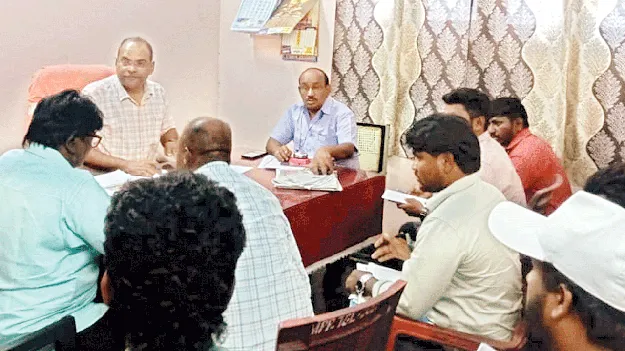 గృహ నిర్మాణాలను వేగవంతం చేయాలి