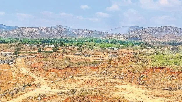 ఇంకెంతకాలం ఈ బాధలు?