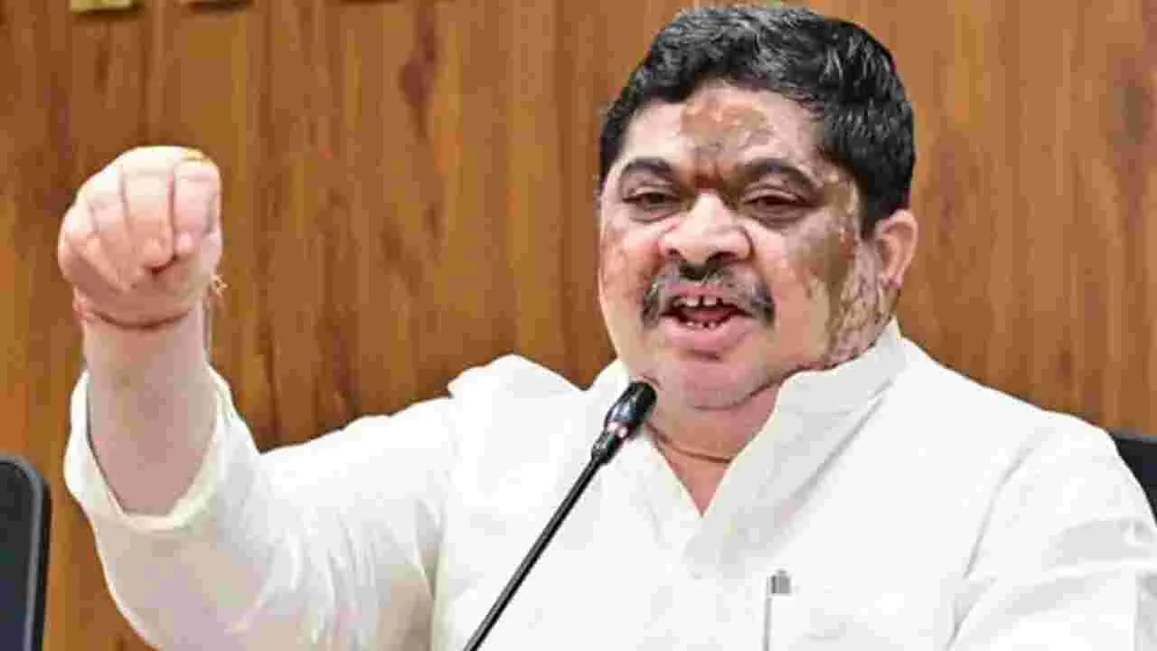 Ponnam Prabhakar: ఒక్క ట్వీట్‌తో ట్రంప్‌ యుద్ధం ఎందుకు ఆపారు