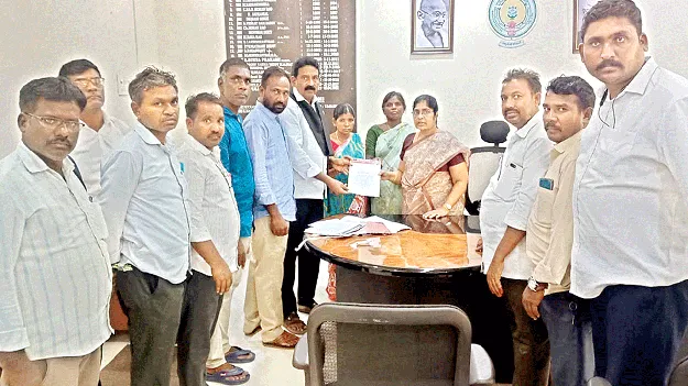 ఏడు శాతం రిజర్వేషన కల్పించాలి: ఎమ్మార్పీఎస్‌