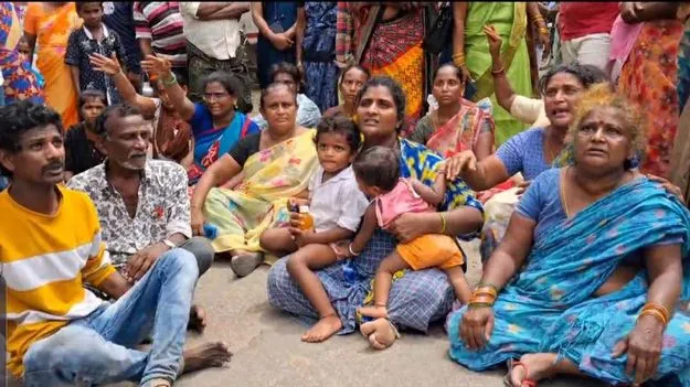 నా భర్తను ఉరేసి చంపేశారు! 