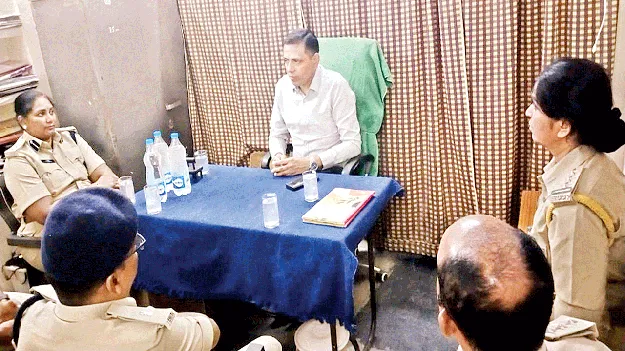 కర్ణాటక మద్యాన్ని అడ్డుకోండి