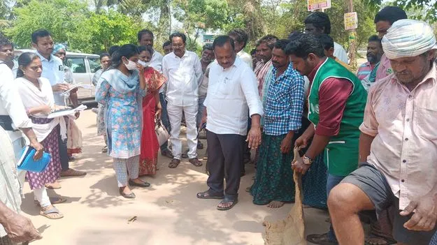 ధాన్యం సంచులు సిద్ధం