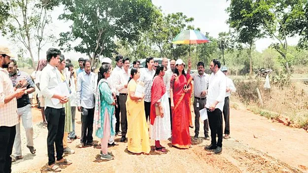 ధాన్యం దిగుబడిని బట్టి  లక్ష్యం ఉండాలి 