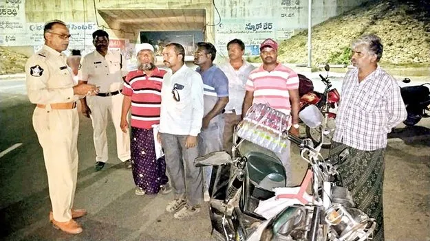 పోలీసుల విస్తృత తనిఖీలు