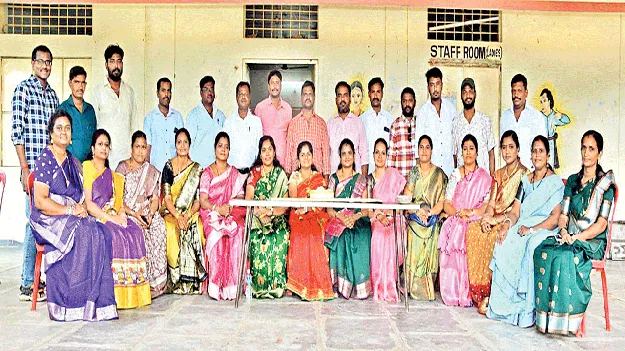 పూర్వ విద్యార్థుల కలయిక