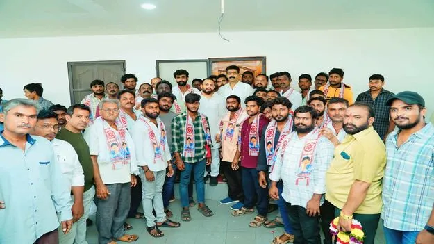 వైసీపీ నుంచి జనసేనలోకి..