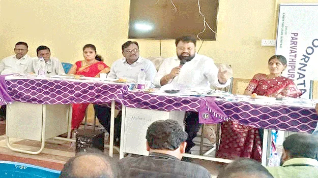 శాఖలవారీ ప్రోగ్రెస్‌ రిపోర్టులు ఏవీ?