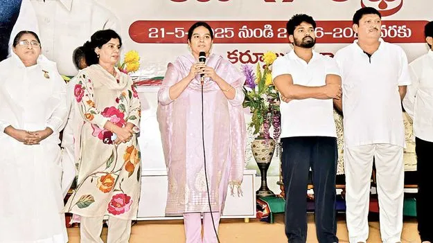 యోగాంధ్రలో భాగస్వాములు కావాలి: జేసీ