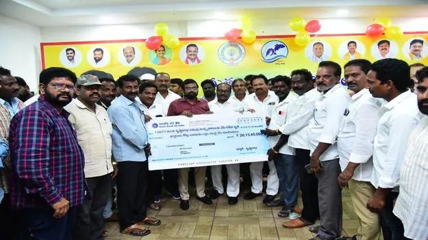 మత్స్యకారుల భృతి విడుదల