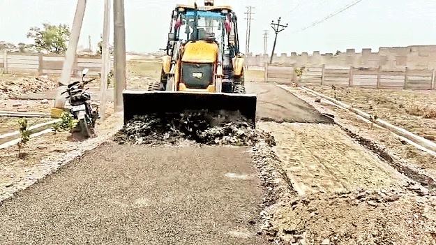 అక్రమ లే అవుట్లు