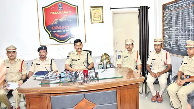 Nizamabad : నిజామాబాద్ జిల్లాలో రూ. 25 లక్షల విలువైన అల్ర్పాజోలం పట్టివేత