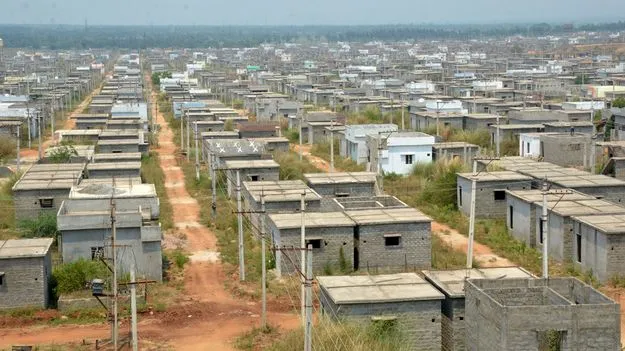 పేదింటికి గడువు!