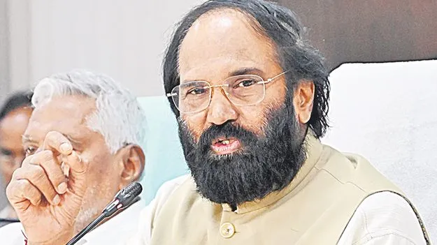 Uttam Kumar Reddy: ఇంటికెళ్లి సంతకం చేయించండి